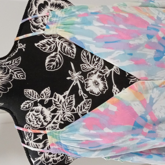 🏝HTF Lilly Pulitzer🏝 - Bellamie Top - Picture 5 of 15